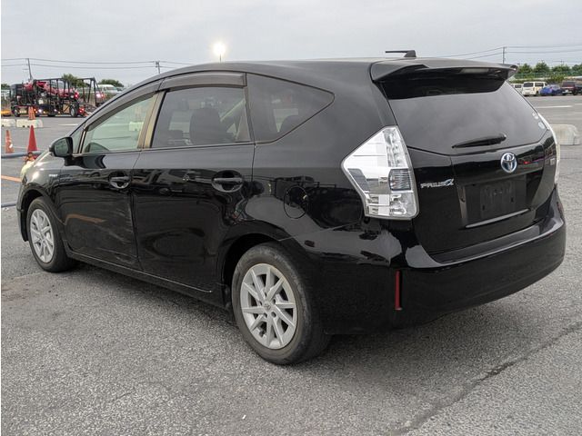 PRIUS Alpha
