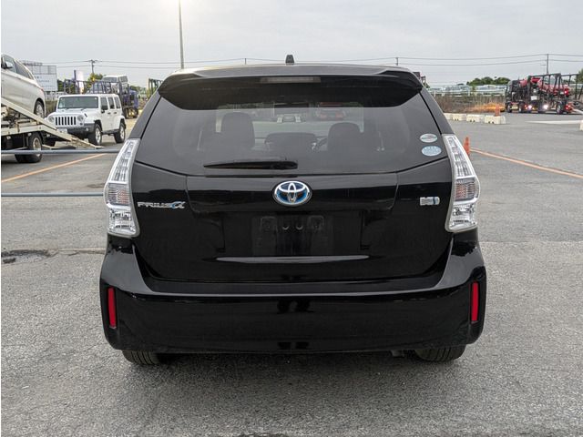 PRIUS Alpha