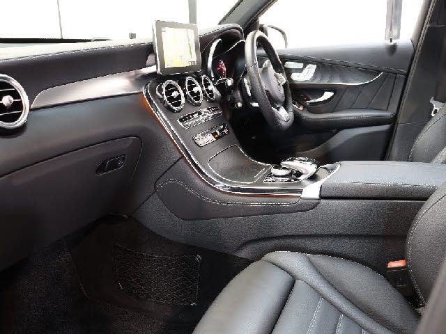 MERCEDES AMG GLC class coupe
