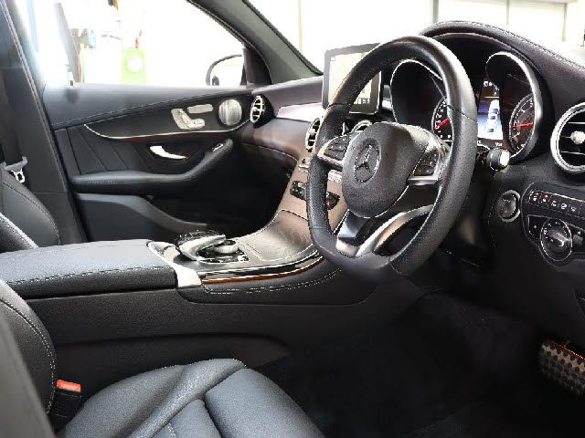 MERCEDES AMG GLC class coupe