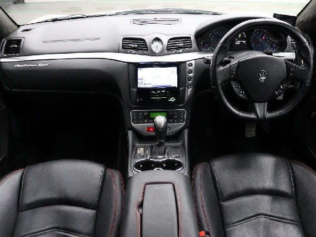 MASERATI GRANTURISMO