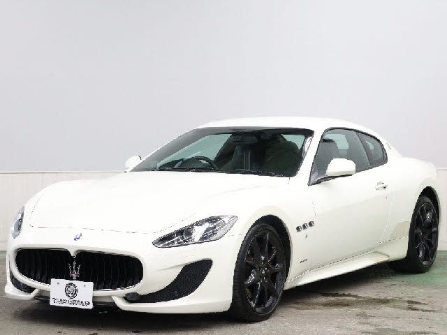 MASERATI GRANTURISMO