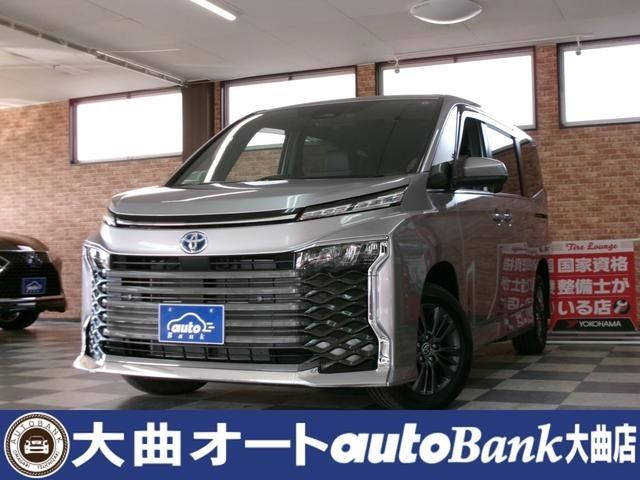 VOXY HYBRID 4WD