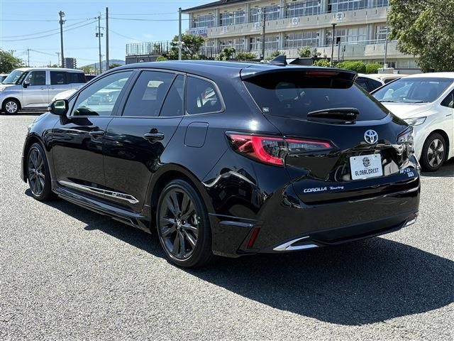 COROLLA TOURING HYBRID