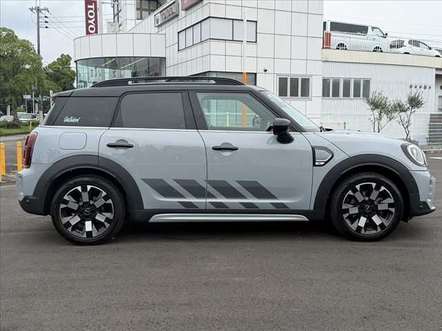 MINI COOPER D CROSSOVER