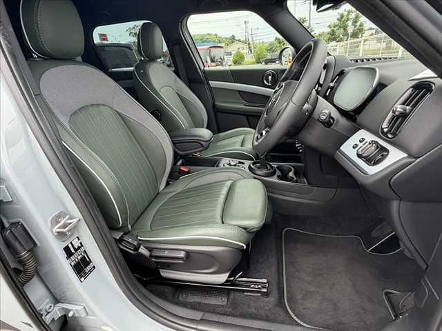 MINI COOPER D CROSSOVER