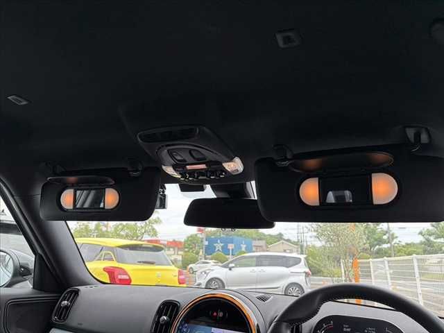 MINI COOPER D CROSSOVER