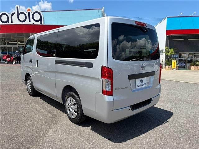 CARAVAN van 2WD