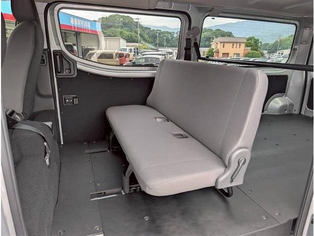 CARAVAN van 2WD