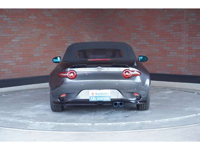 ROADSTER