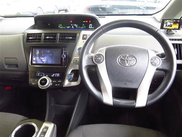 PRIUS Alpha