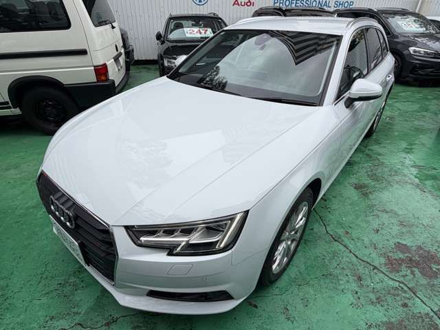 AUDI A4 AVANT