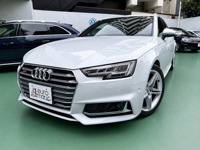 AUDI S4 AVANT