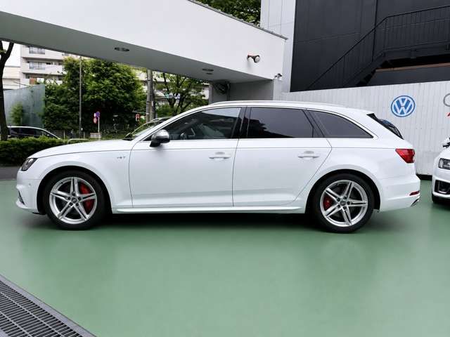 AUDI S4 AVANT