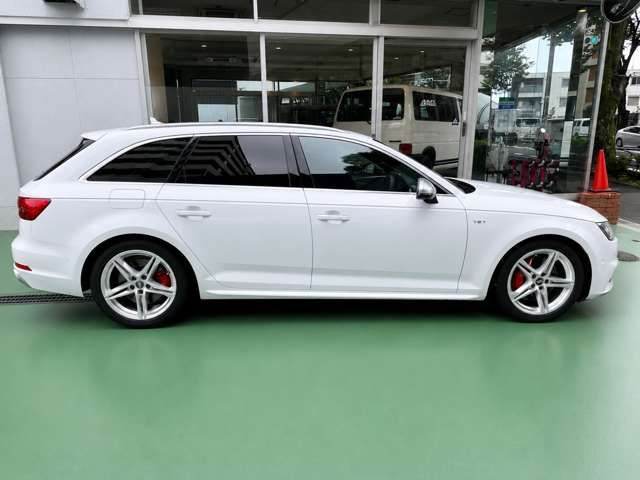AUDI S4 AVANT