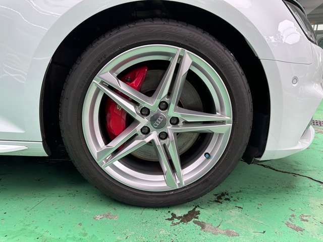 AUDI S4 AVANT