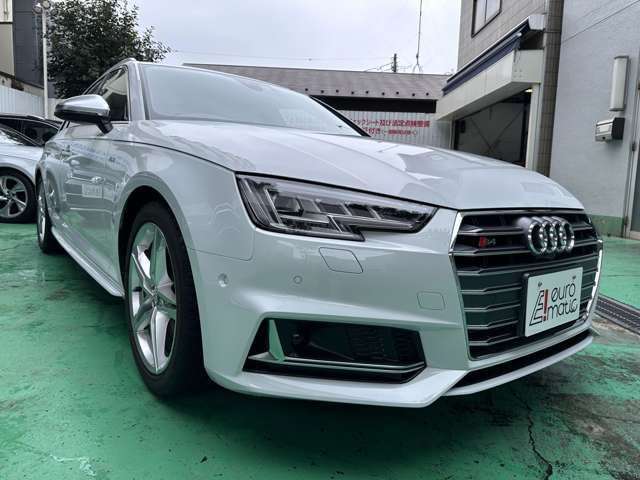 AUDI S4 AVANT