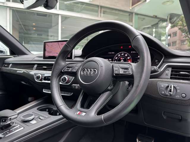 AUDI S4 AVANT