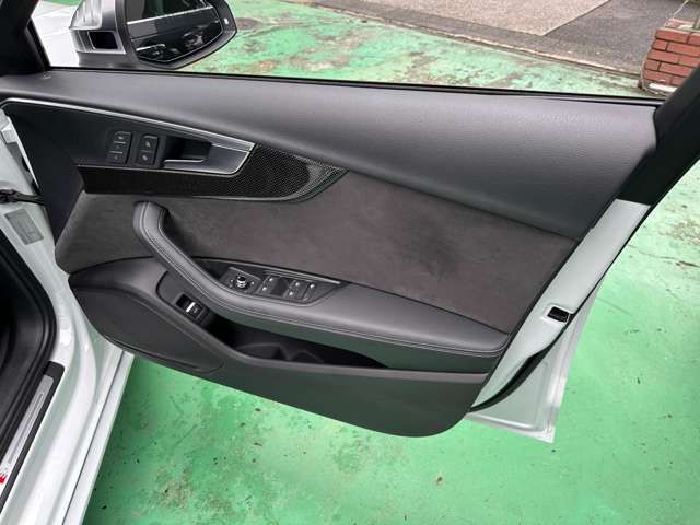 AUDI S4 AVANT