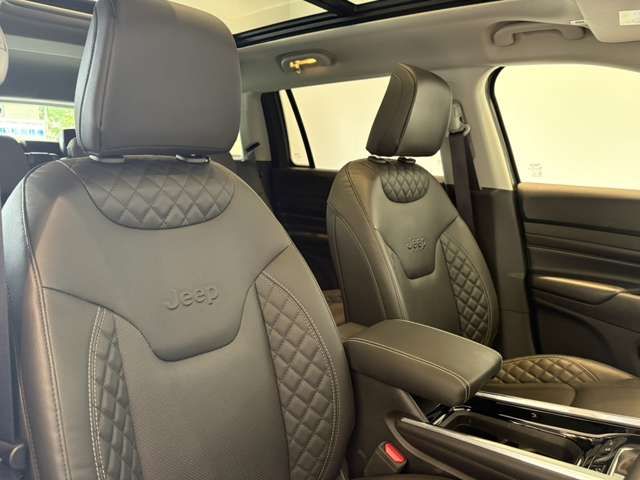 JEEP COMMANDER