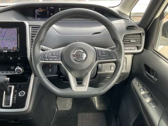 SERENA  S-HYBRID 4WD