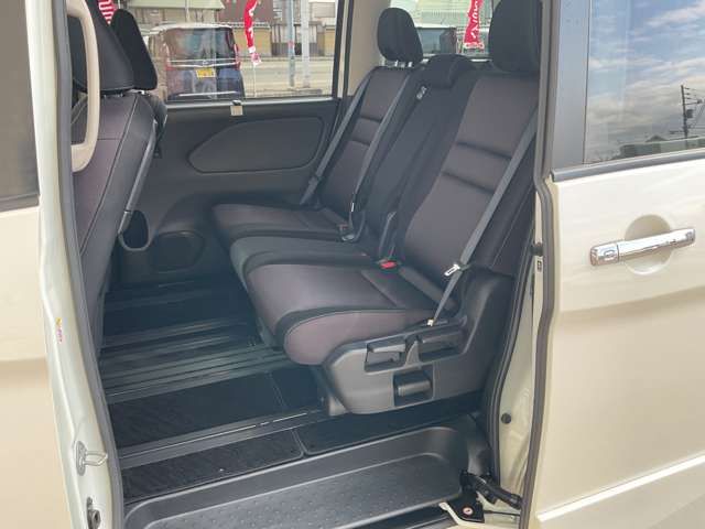 SERENA  S-HYBRID 4WD
