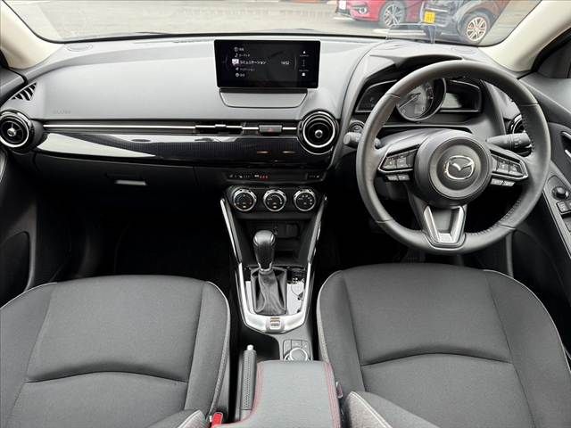 MAZDA2