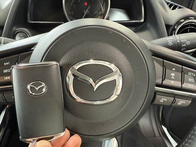 MAZDA2