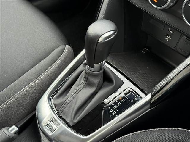MAZDA2