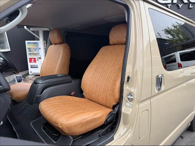 HIACE van 4WD
