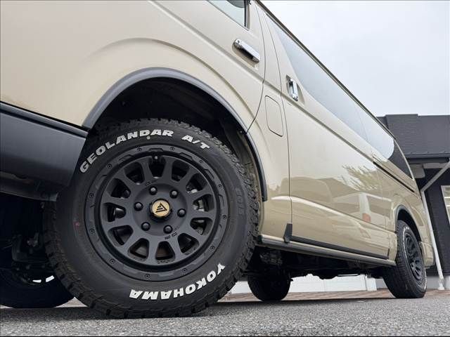 HIACE van 4WD