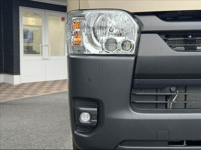 HIACE van 4WD