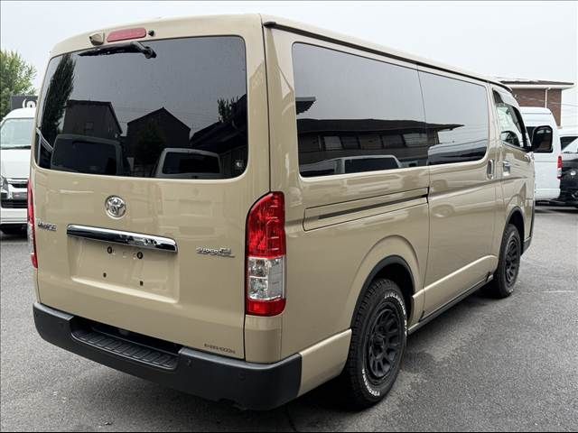 HIACE van 4WD