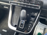 VOXY HYBRID 4WD