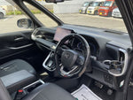 VOXY HYBRID 4WD