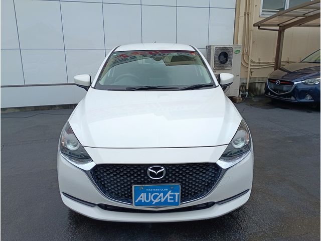 MAZDA2
