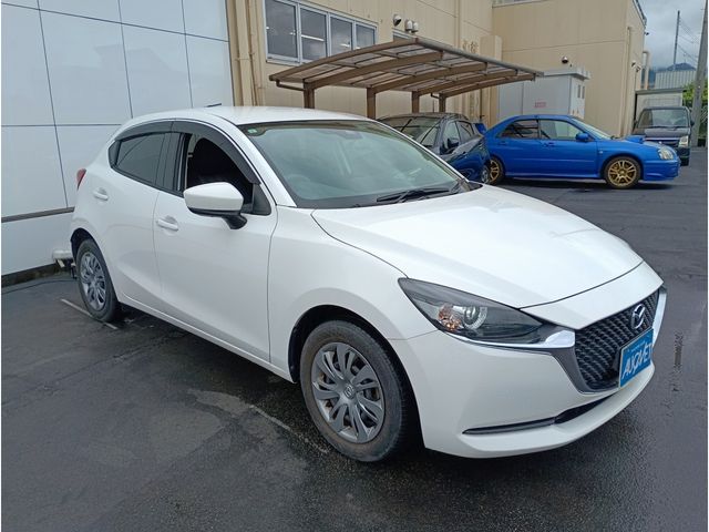 MAZDA2