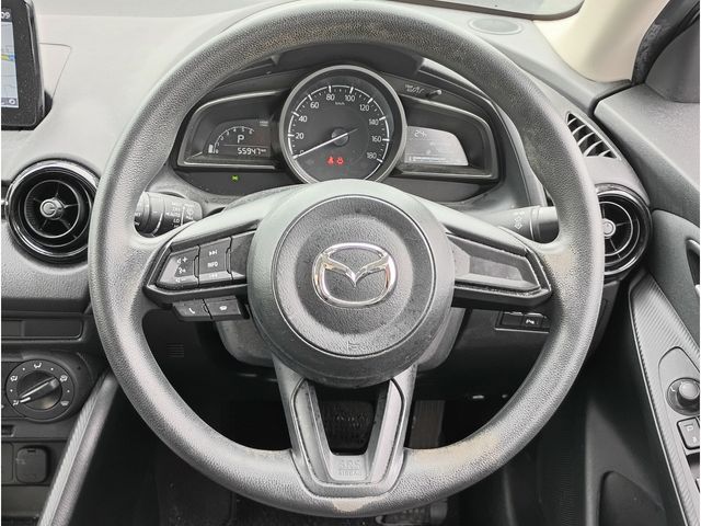 MAZDA2