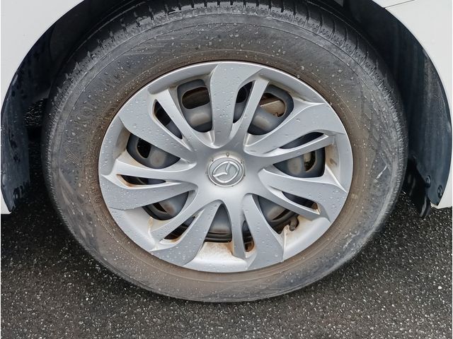MAZDA2