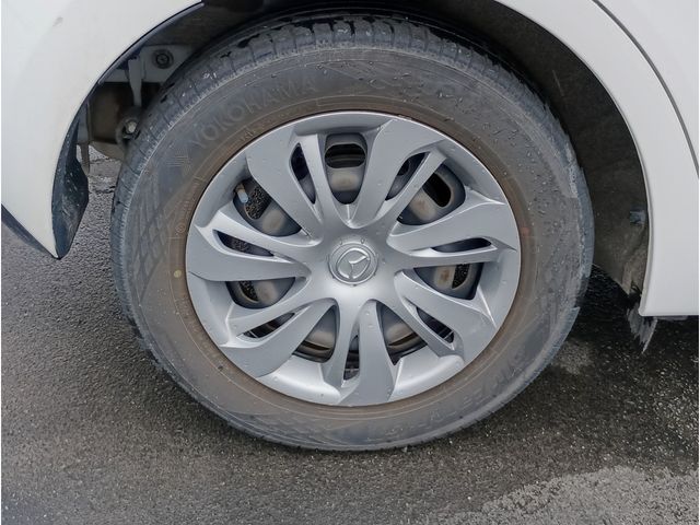 MAZDA2
