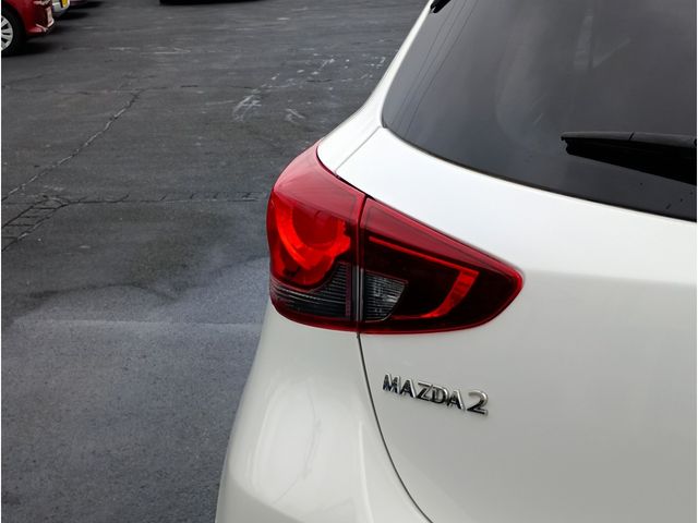 MAZDA2