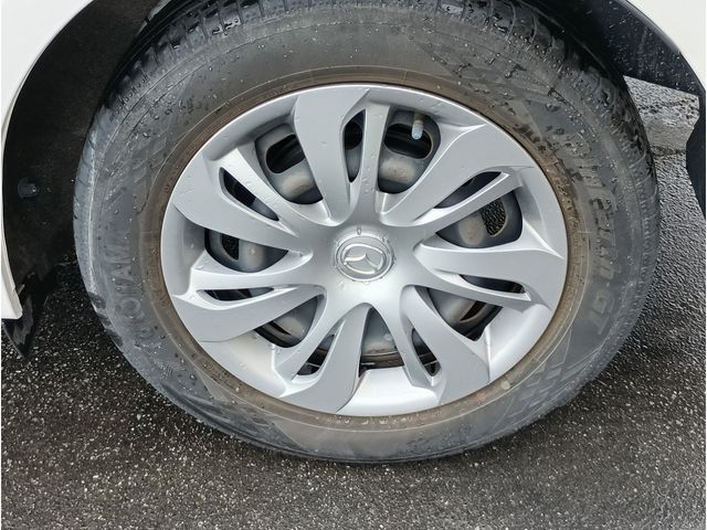 MAZDA2