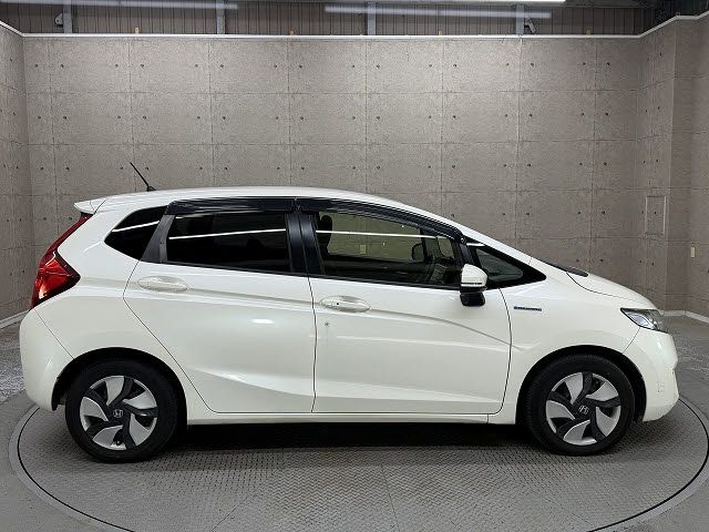 FIT HYBRID