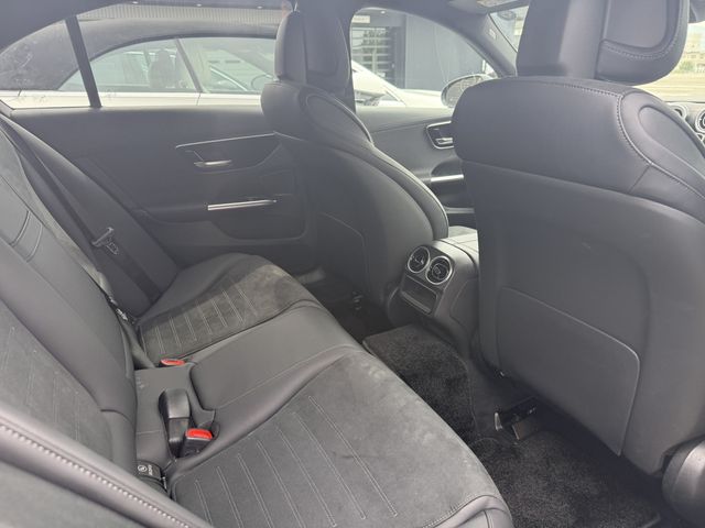 MERCEDES BENZ C class sedan