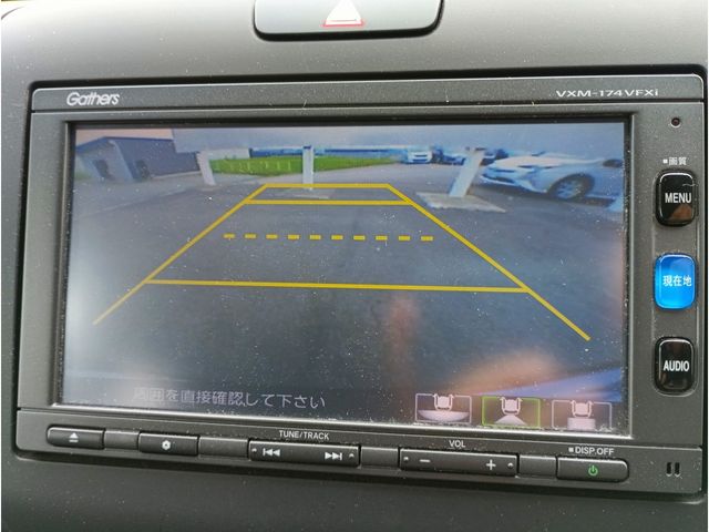 FREED plus HYBRID 4WD