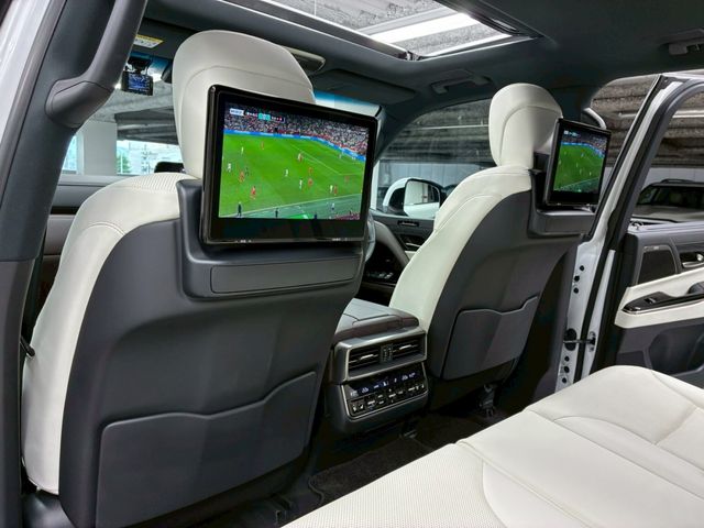 LEXUS LX600