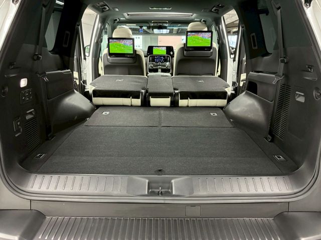 LEXUS LX600