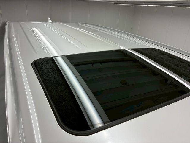 LEXUS LX600