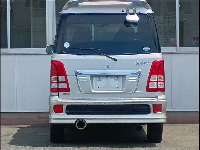 SPARKY 4WD