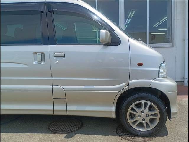 SPARKY 4WD